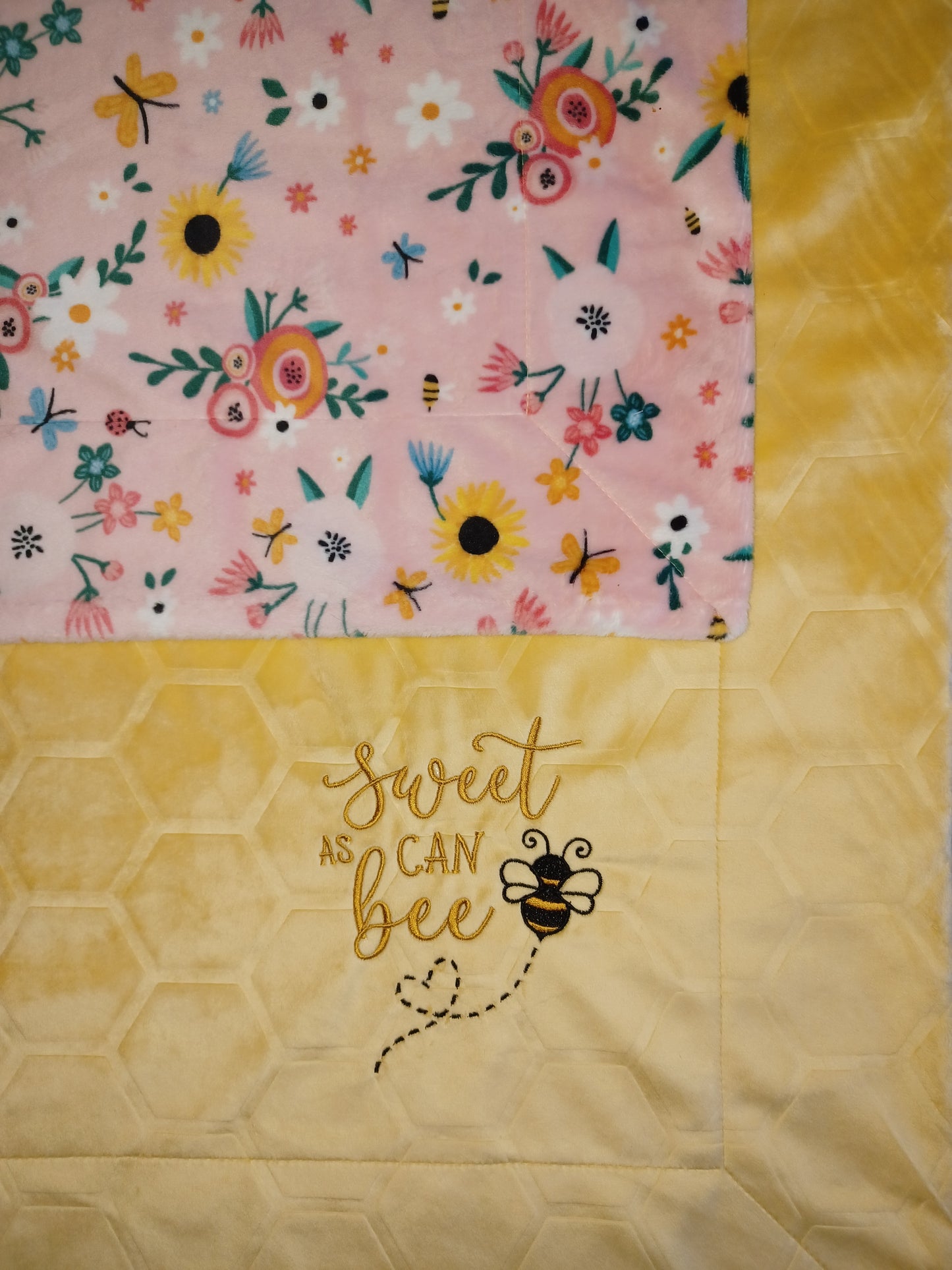 30x38 embroidered minky baby blanket bee