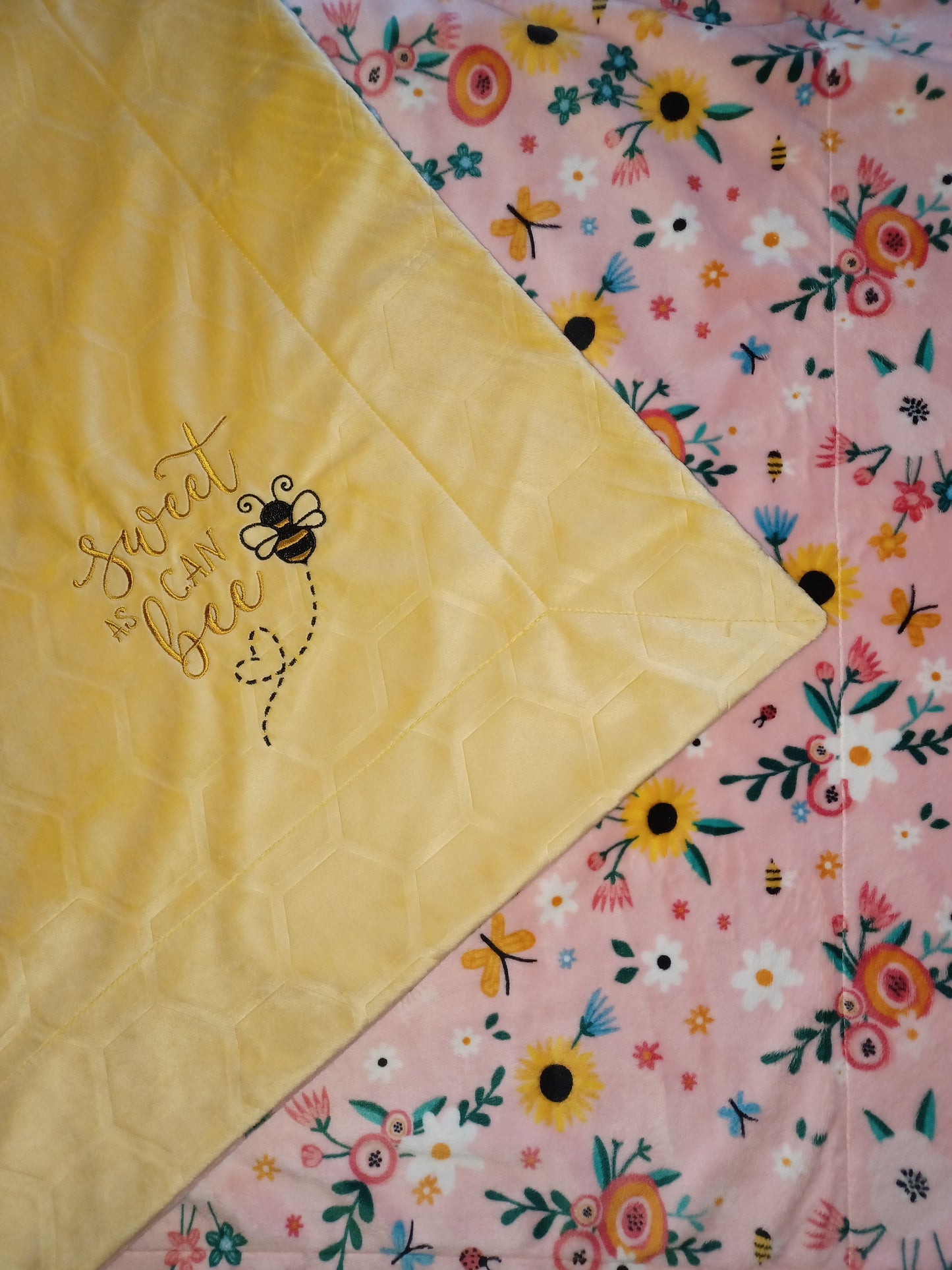 30x38 embroidered minky baby blanket bee